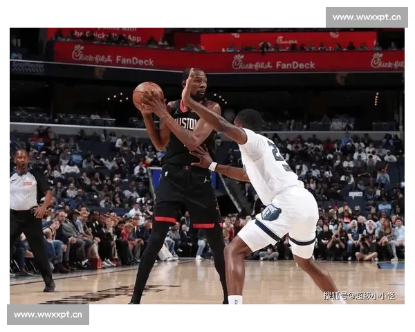 篮球直播高清流畅不卡顿体验，实时观看赛事不延迟 - 副本 (2)